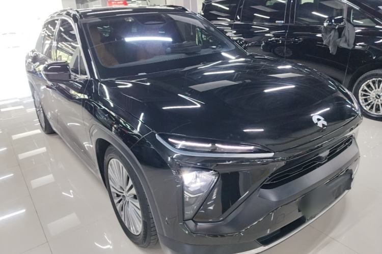 Used Nio ES6 2020 610 km Performance Version Front Right 45 Deg