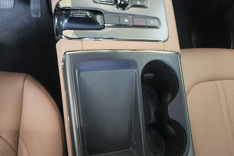 Used Nio ES6 2020 420 km Sport Edition Gear Lever