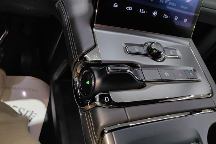 Used Nio ES6 2020 420 km Sport Edition Gear Lever