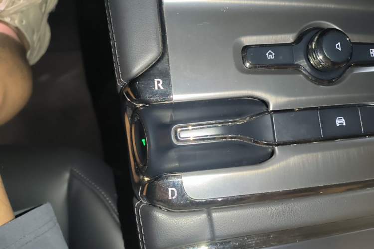 Used Nio ES6 2020 420 km Sport Edition Gear Lever