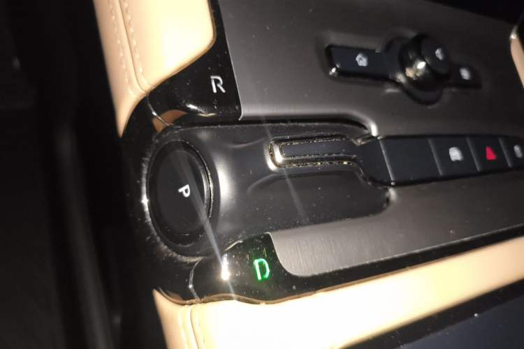 Used Nio ES6 2020 600 km Sport Edition Gear Lever