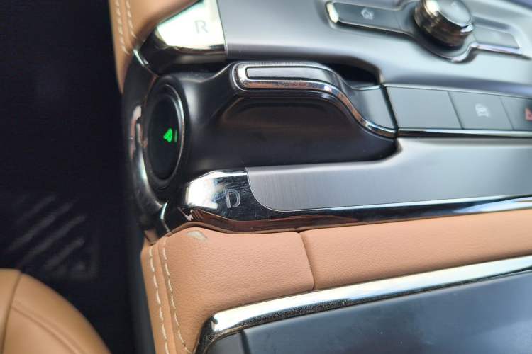 Used Nio ES6 2020 420 km Sport Edition Gear Lever