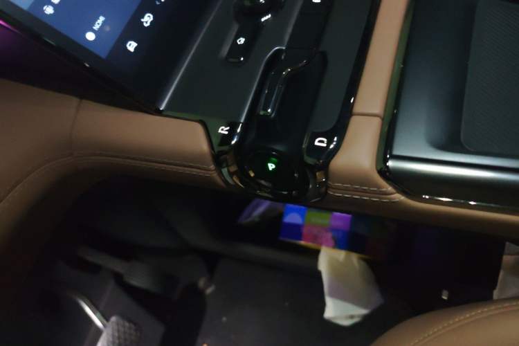 Used Nio ES6 2020 420 km Sport Edition Gear Lever