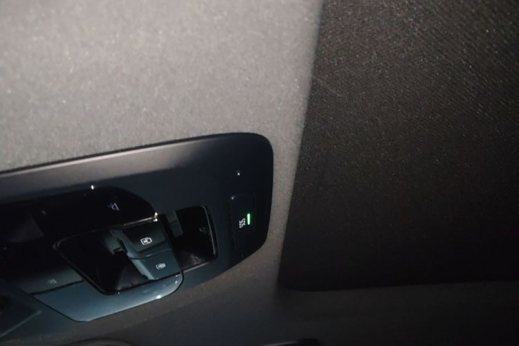 Used Nio ES6 2020 420 km Sport Edition Headliner