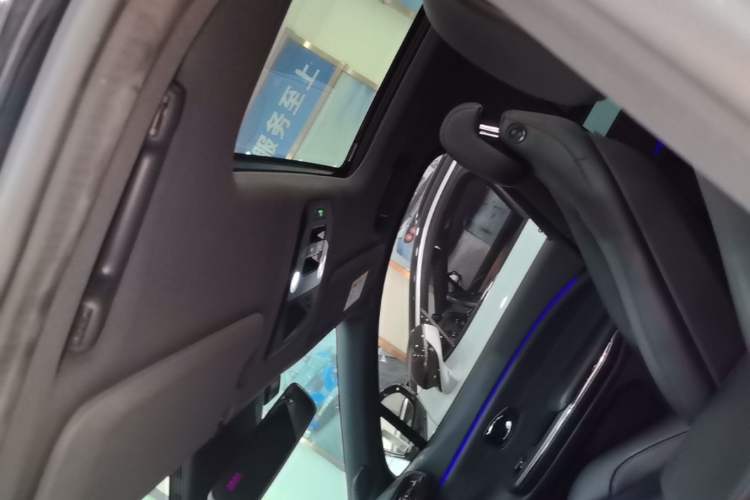 Used Nio ES6 2020 420 km Sport Edition Headliner
