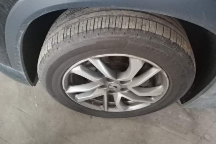 Used Nio ES6 2020 600 km Sport Edition Left Front Wheel Hub