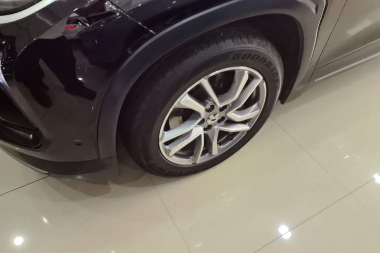Used Nio ES6 2020 420 km Sport Edition Left Front Wheel Hub