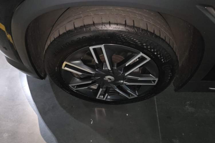 Used Nio ES6 2020 455KM Sport Edition Left Front Wheel Hub