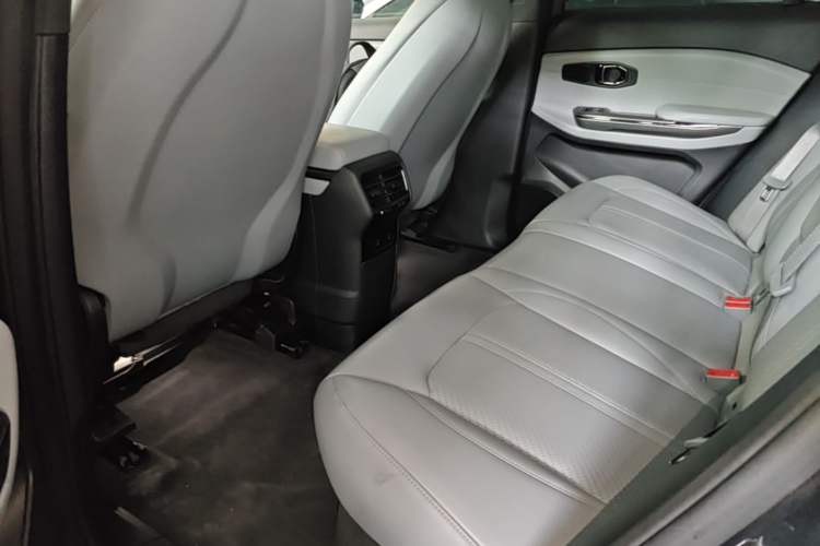 Used Nio ES6 2020 600 km Sport Edition Left Rear Seat