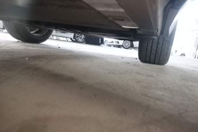 Used Nio ES6 2020 600 km Sport Edition Left Side Sill