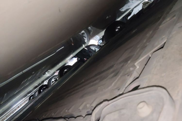 Used Nio ES6 2020 420 km Sport Edition Left Side Sill