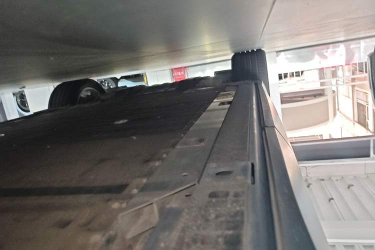 Used Nio ES6 2020 600 km Sport Edition Left Side Sill