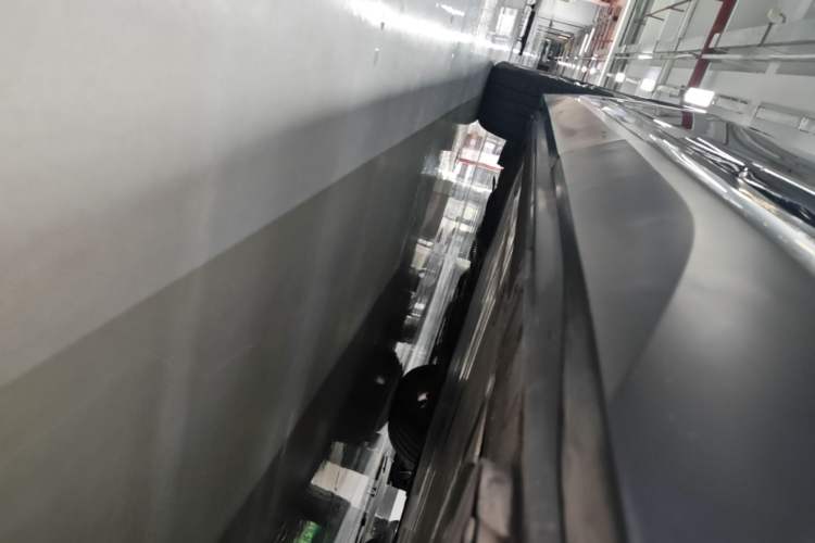 Used Nio ES6 2020 420 km Sport Edition Left Side Sill