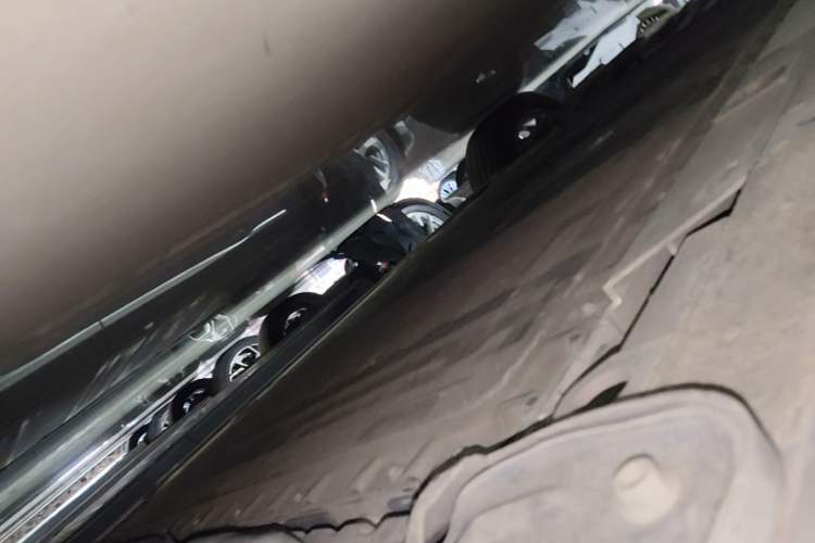 Used Nio ES6 2020 420 km Sport Edition Left Side Sill