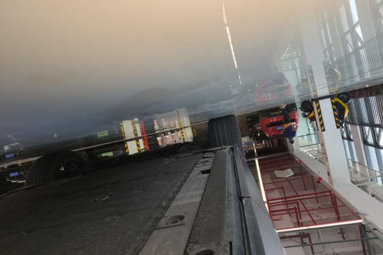 Used Nio ES6 2020 600 km Sport Edition Left Side Sill