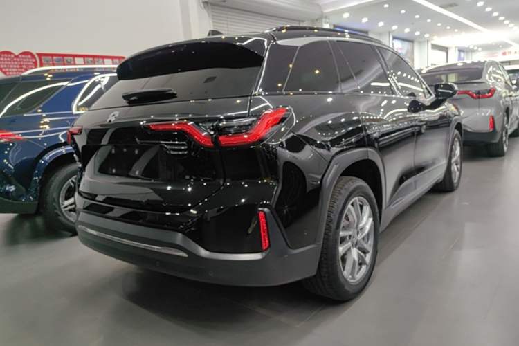 Used Nio ES6 2020 420 km Sport Edition Rear Right 45 Deg