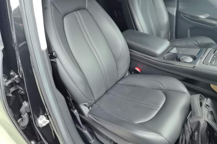 Used Nio ES6 2020 610 km Performance Version Right Front Seat