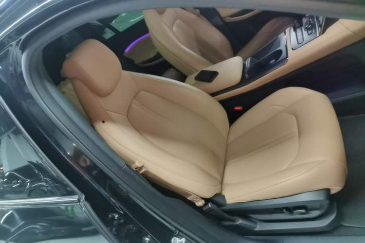 Used Nio ES6 2020 420 km Sport Edition Right Front Seat