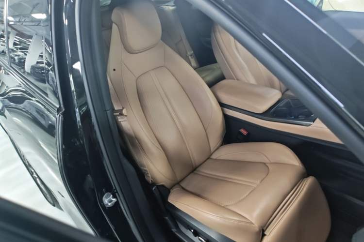 Used Nio ES6 2020 420 km Sport Edition Right Front Seat