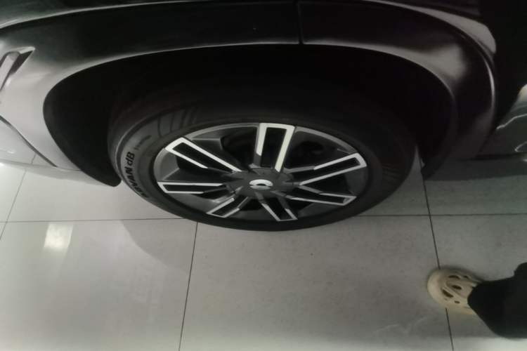 Used Nio ES6 2020 420 km Sport Edition Right Rear Wheel Hub