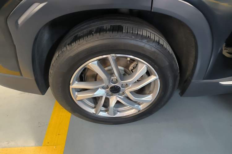 Used Nio ES6 2020 420 km Sport Edition Right Rear Wheel Hub