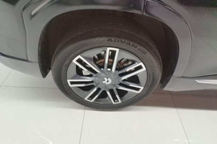 Used Nio ES6 2020 420 km Sport Edition Right Rear Wheel Hub