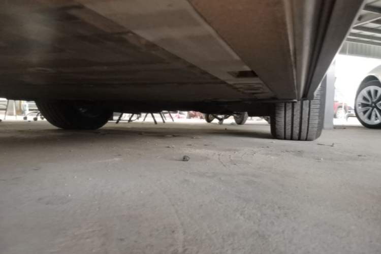 Used Nio ES6 2020 600 km Sport Edition Right Side Sill