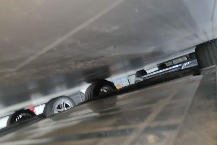 Used Nio ES6 2020 420 km Sport Edition Right Side Sill