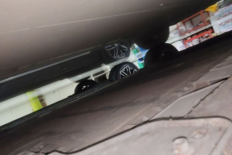 Used Nio ES6 2020 420 km Sport Edition Right Side Sill