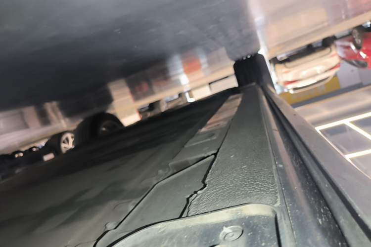 Used Nio ES6 2020 420 km Sport Edition Right Side Sill