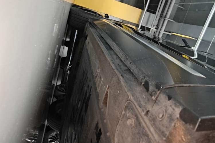 Used Nio ES6 2020 455KM Sport Edition Right Side Sill