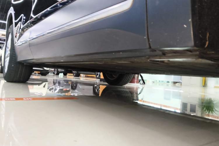 Used Nio ES6 2020 455KM Sport Edition Right Side Sill