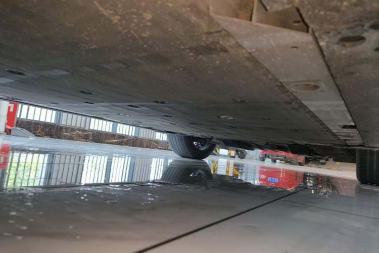 Used Nio ES6 2020 600 km Sport Edition Right Side Sill