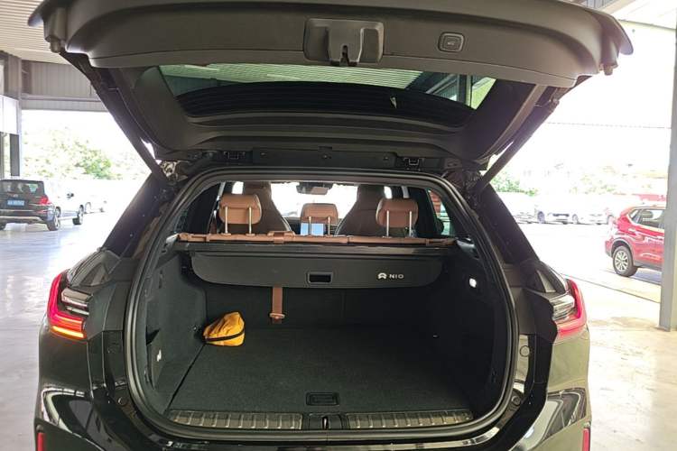 Used Nio ES6 2020 430 km Signature Edition Trunk