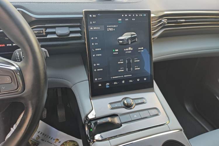 Used Nio ES6 2020 420 km Sport Edition Audio And AC Panel