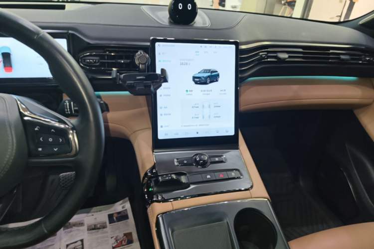 Used Nio ES6 2020 430 km Signature Edition Audio And AC Panel