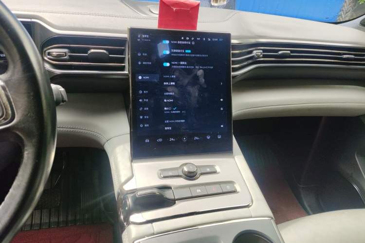 Used Nio ES6 2020 420 km Sport Edition Audio And AC Panel