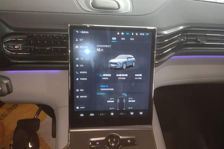 Used Nio ES6 2020 420 km Sport Edition Audio And AC Panel