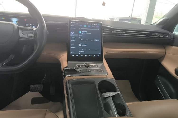 Used Nio ES6 2020 420 km Sport Edition Audio And AC Panel