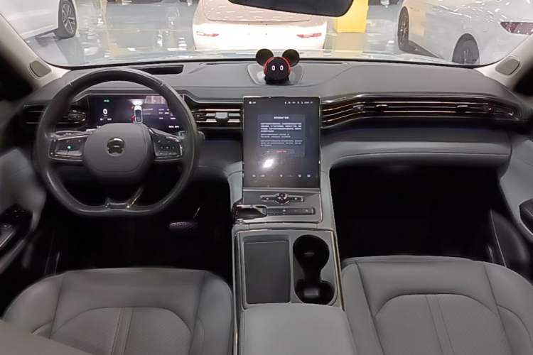 Used Nio ES6 2020 600 km Sport Edition Center Console