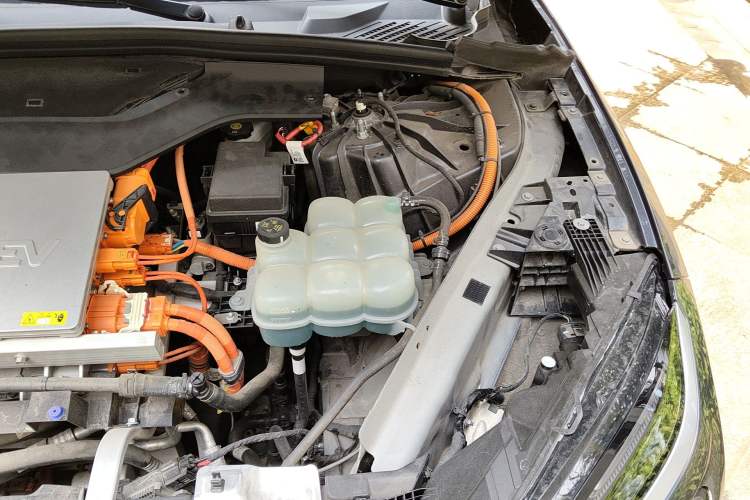 Used Nio ES6 2020 420 km Sport Edition Engine Bay Left