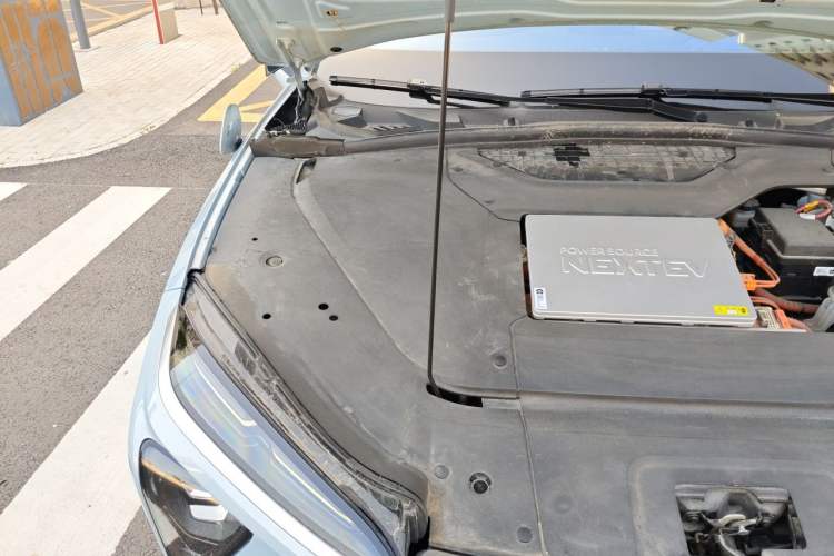 Used Nio ES6 2020 610 km Performance Version Engine Bay Right