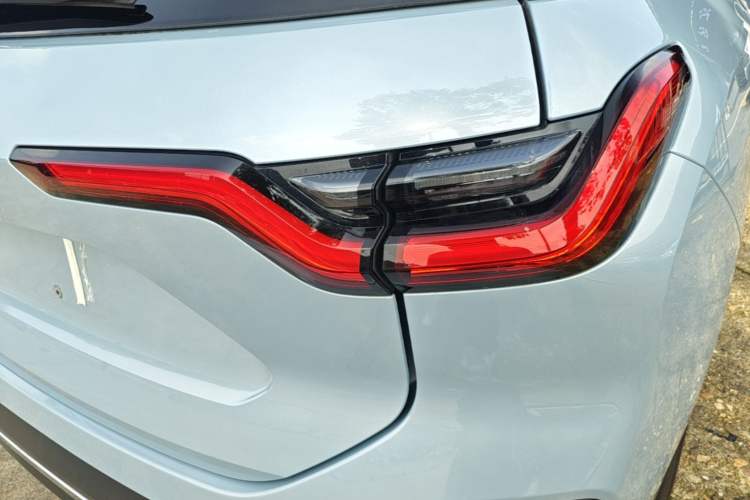 Used Nio ES6 2020 465 km Performance Version Exterior 3