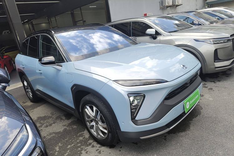Used Nio ES6 2020 420 km Sport Edition Front Right 45 Deg