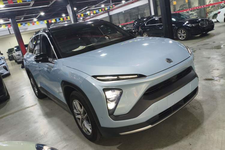 Used Nio ES6 2020 420 km Sport Edition Front Right 45 Deg