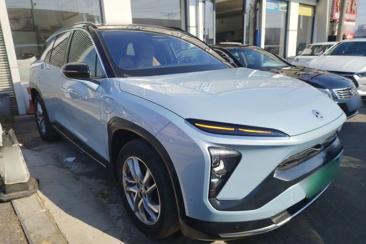 Used Nio ES6 2020 420 km Sport Edition Front Right 45 Deg