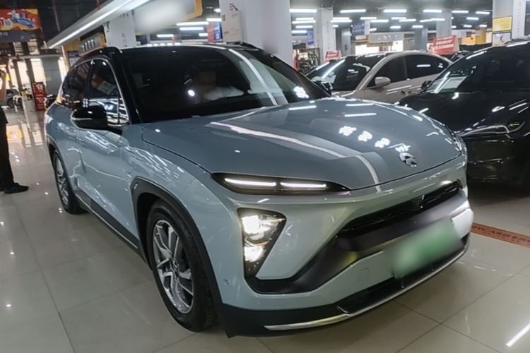 Used Nio ES6 2020 465 km Performance Version Front Right 45 Deg