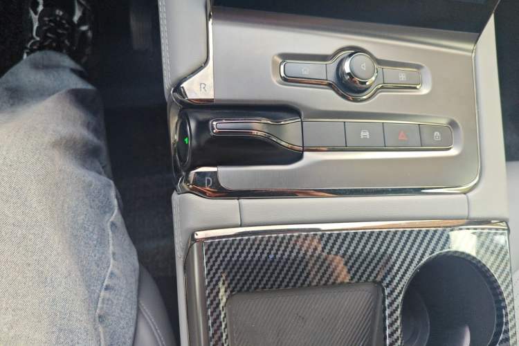 Used Nio ES6 2020 600 km Sport Edition Gear Lever