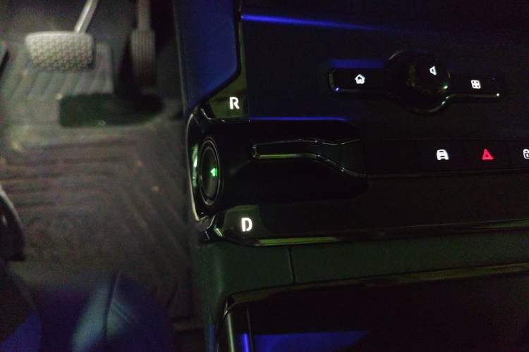 Used Nio ES6 2020 490 km Sport Edition Gear Lever