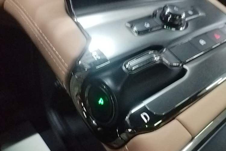 Used Nio ES6 2020 420 km Sport Edition Gear Lever